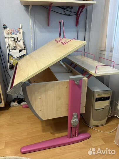 Растущий письменный стол Дэми с полкой и стул