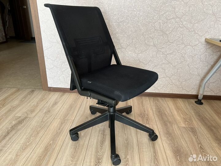 Компьютерное кресло Haworth Comforto 59