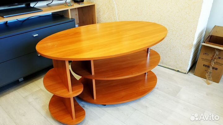 Журнальный столик на колесах трансформер