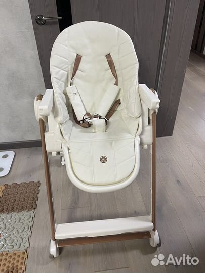 Стульчик для кормления Happy Baby