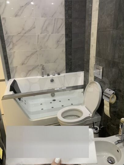 3-к. квартира, 105 м², 8/26 эт.