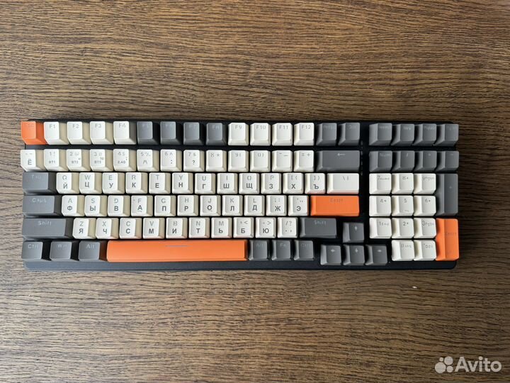 Клавиатура Ziyouland Wolf К6 + Hot-Swap мышка Х1