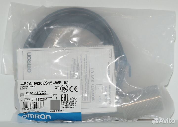 Индуктивный датчик Omron E2A-M30KS15-WP-B1 2M