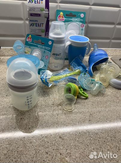 Контейнер для смеси, бутылочки, соски