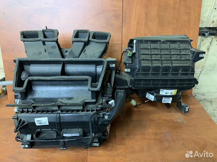 Корпус печки range rover sport l320