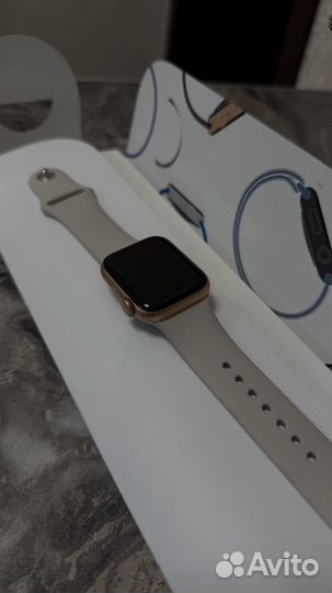 Часы apple watch se 40mm