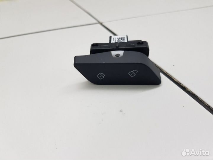 Кнопка центрального замка (Haval F7)