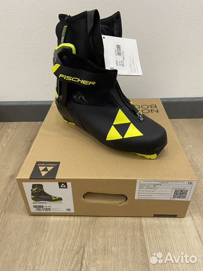 Лыжные ботинки fischer