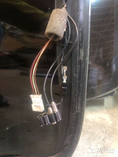 Стекло заднее заднее Mercedes-Benz C-Class W203