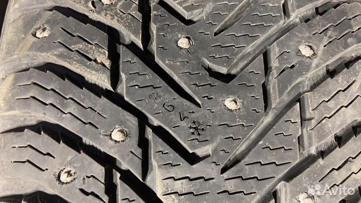 Nokian Tyres Hakkapeliitta 8 SUV 235/50 R19 103T