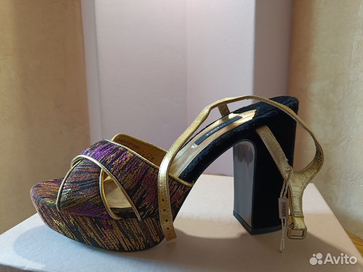 Uterque 39-40 новые босоножки
