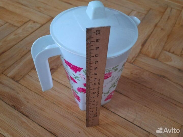 Кувшин пластиковый с цветами