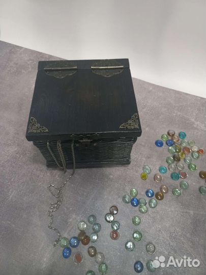 Шкатулка сундучок из бумажной лозы