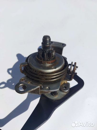 Лифт сиденья правого Шкода Октавия А5