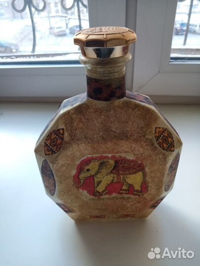 Бутылка стеклянная декоративная