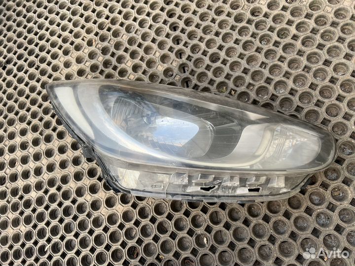 Фара на hyundai solaris