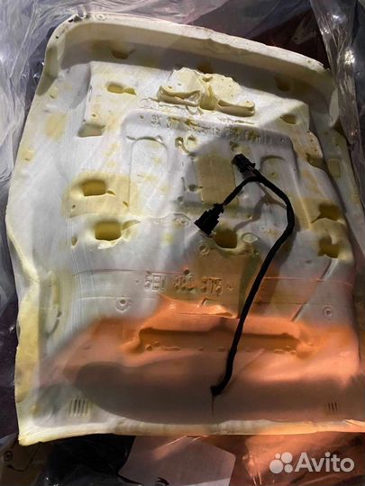 Водительское кресло Skoda Octavia