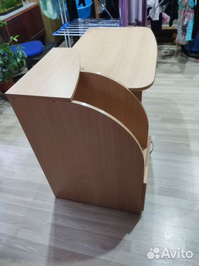 Стол письменный (компьтерный )