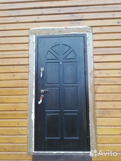 Дверь подъездная