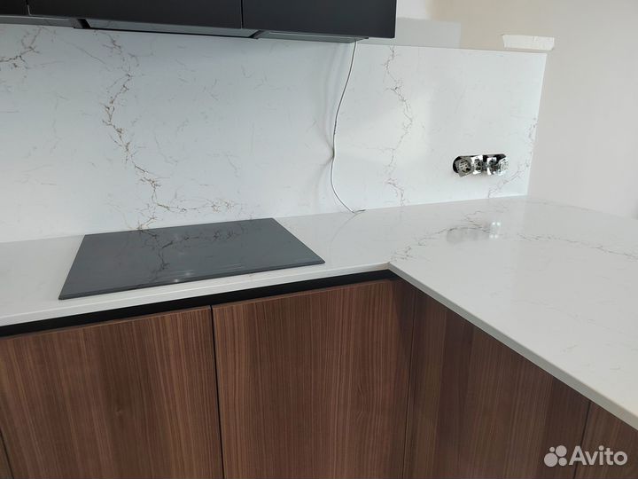 Столешница из кварцевого камня на заказ