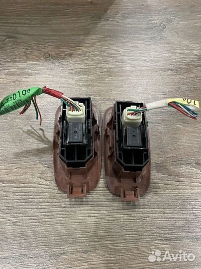 Кнопки стеклоподъемников toyota altezza Gita