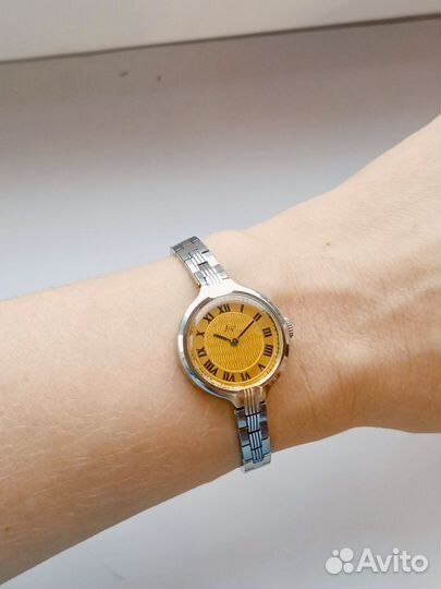 Часы СССР луч женские
