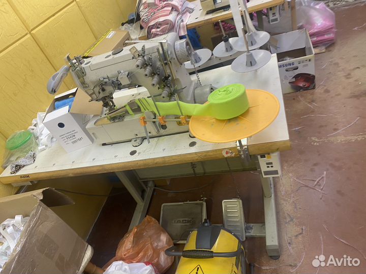 Швейная машинка оверлок