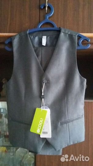 Жилетка и брюки школьная форма