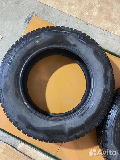 Bridgestone Blizzak Spike-02 SUV 225/65 R17 106T