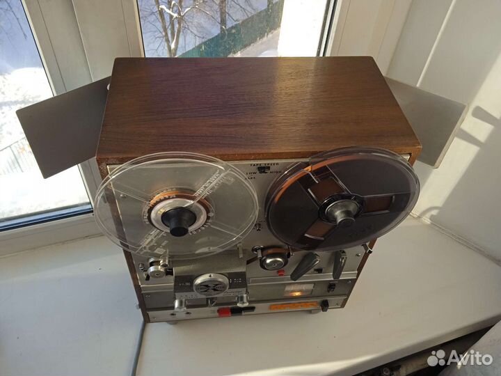 Akai X-1800 super deluxe