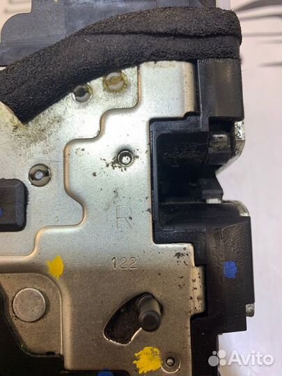 Замок двери задний правый Kia Ceed ED G4FA 2010