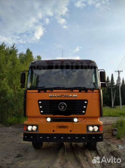 Водител самосвала shacman