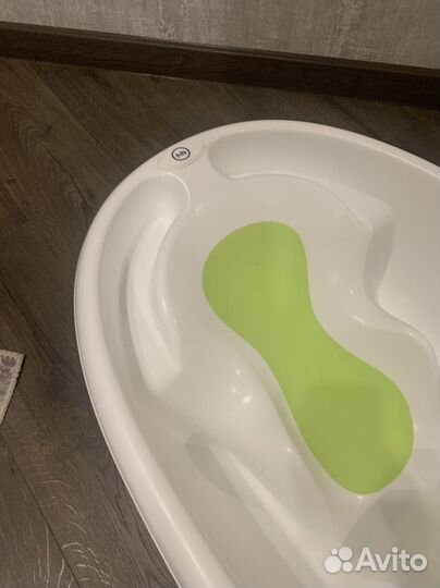 Ванночка для купания с горкой бу