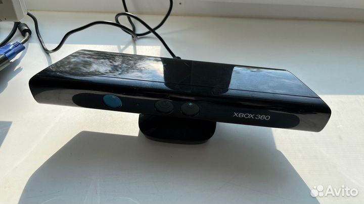 Xbox 360S прошит 320gb+Kinect+2джоя+диск в подарок