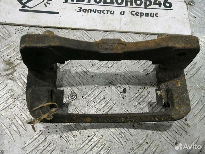 Скоба переднего суппорта Chevrolet Lacetti