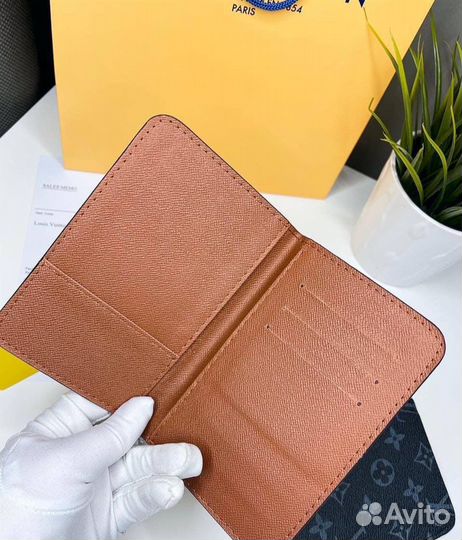 Обложка для паспорта louis vuitton