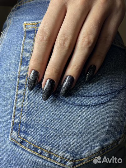 Маникюр педикюр