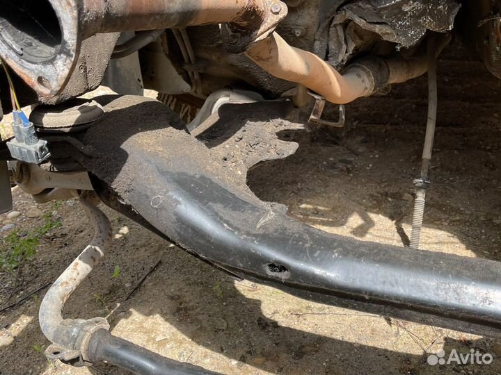 Подрамник audi a6 с5