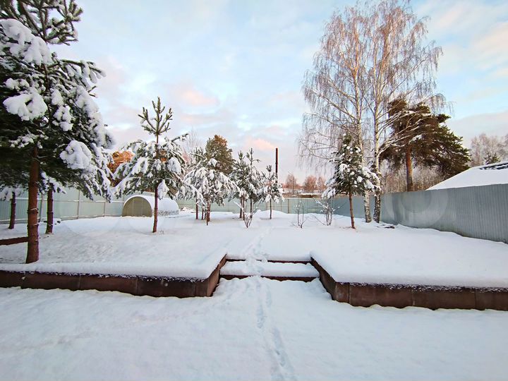 Дом 509,6 м² на участке 10,1 сот.