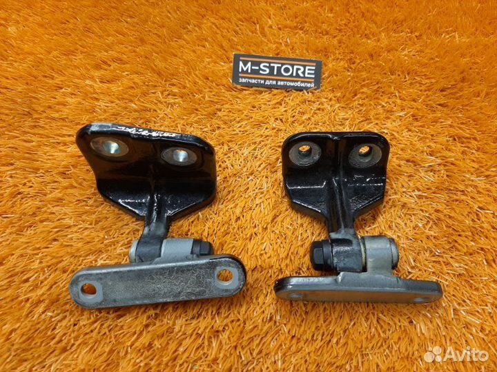 Петля двери задняя левая Mercedes-Benz S-Class