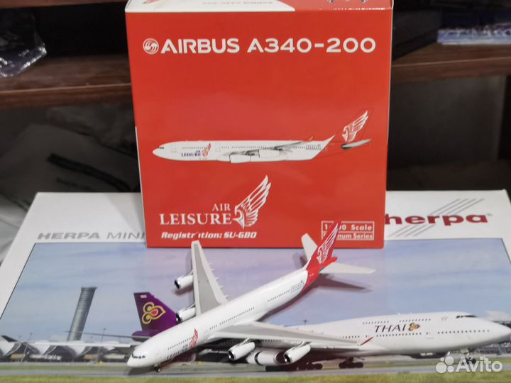 Модель самолета 1:400 AirLeisure A340-200