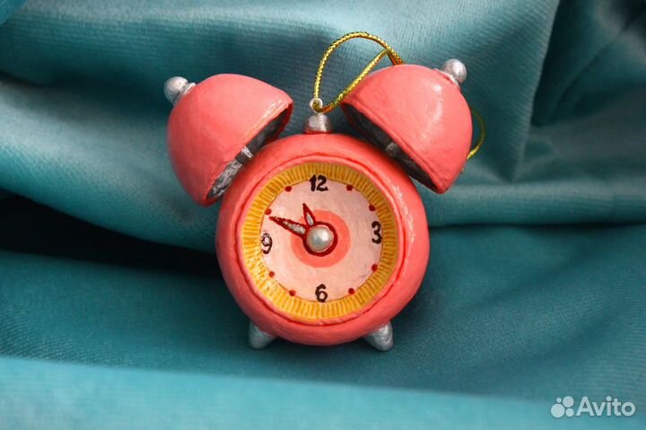 Елочная игрушка будильник ручная работа