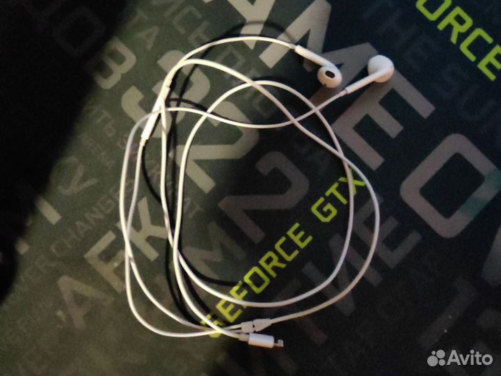Apple EarPods Lightning Оригинал