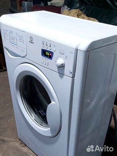 Узкий Индезит с гарантией, доставка, установка