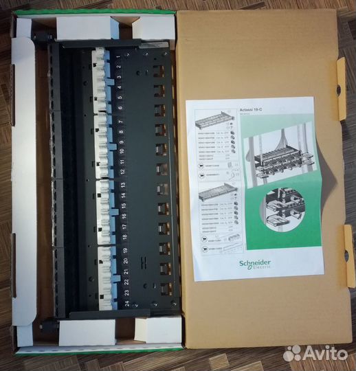 Патч панель Schneider Electric Actassi 19-C
