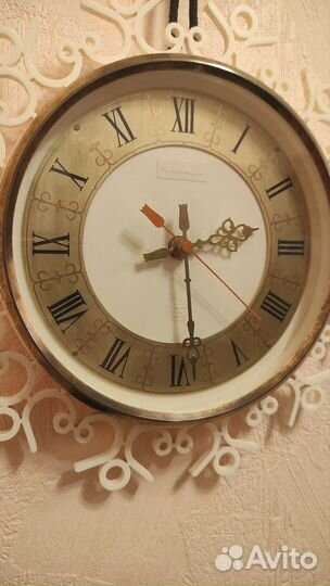 Часы настенные СССР янтарь