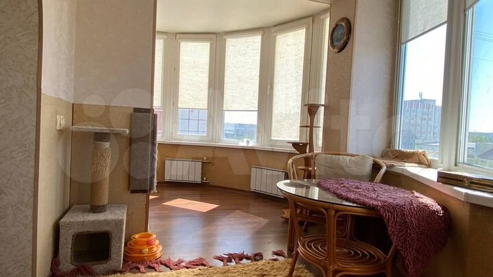 3-к. квартира, 100 м², 5/14 эт.