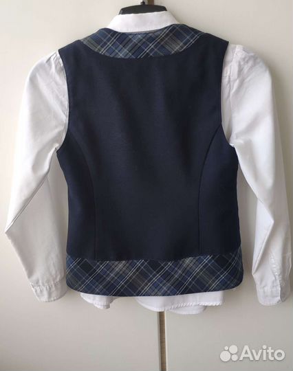 Школьный жилет для девочки 134
