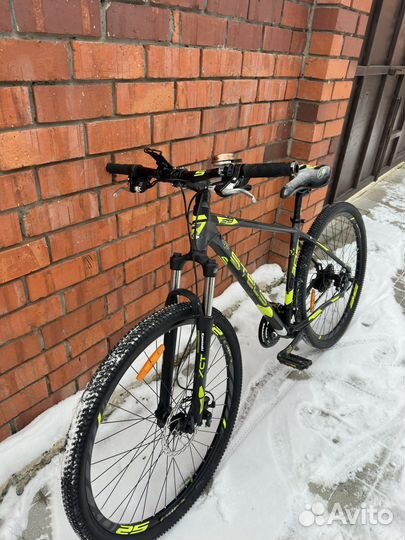 Горный велосипед Stels Navigator 930