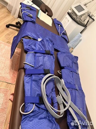 Кушетка, пресса